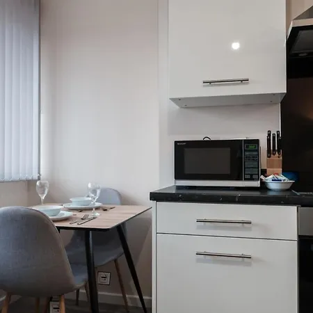 Lovely 1 Bed Apartment In Manchester - Sleeps 2 Exterior photo